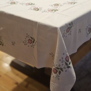 Floral Embroidered Tablecloth in Cream and Pink